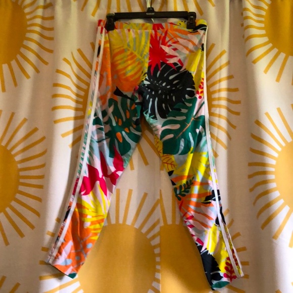 Adidas Printed Leggings - Picture 3 of 5